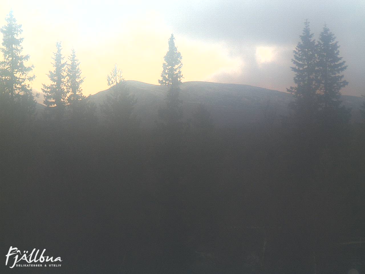 Fjällbua webcam 2024-10-28 16:00