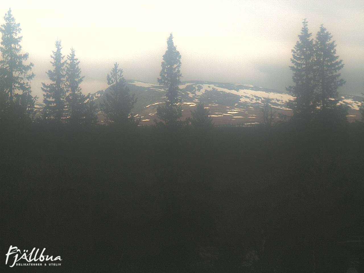 Fjällbua webcam 2025-05-16 13:30