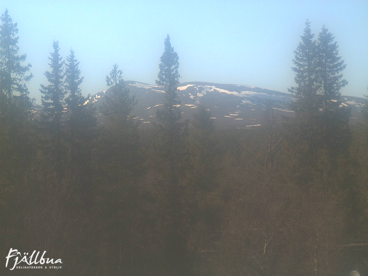 Fjällbua webcam 2025-05-19 17:00