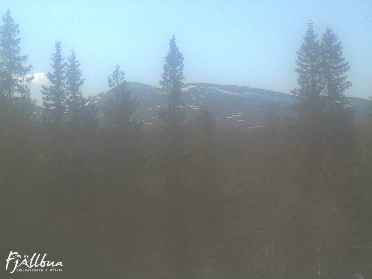Fjällbua webcam 2025-05-19 18:00