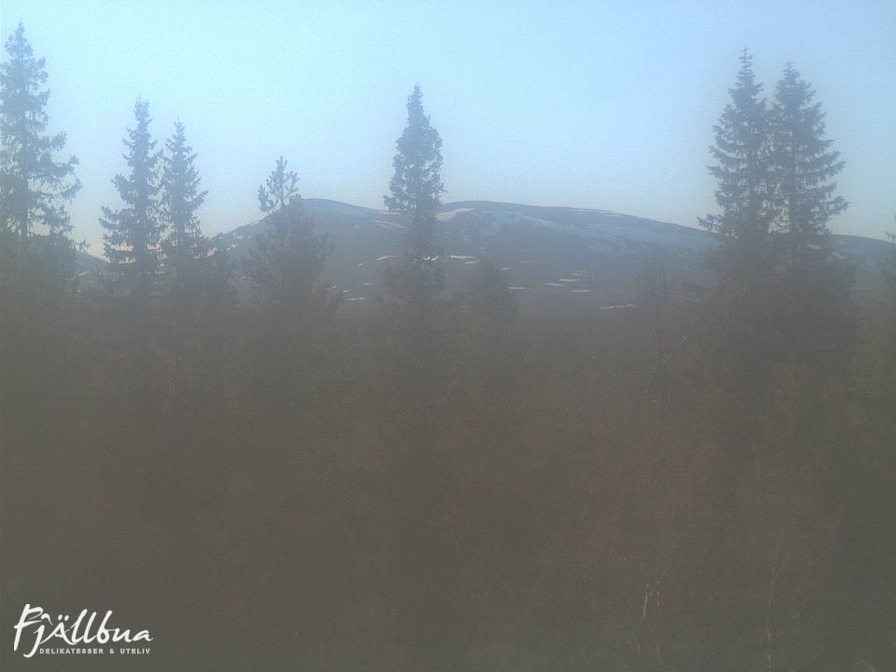 Fjällbua webcam 2025-05-19 18:30