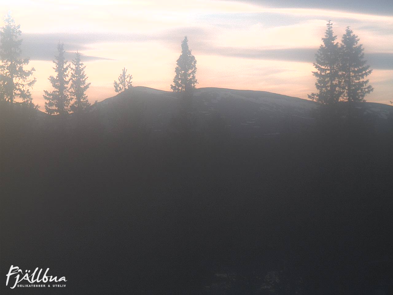 Fjällbua webcam 2025-05-19 21:00