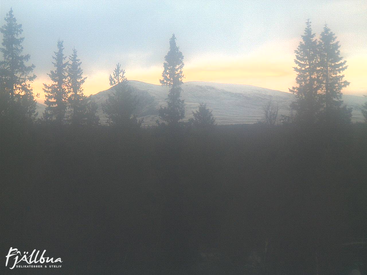 Fjällbua webcam 2024-10-11 18:00