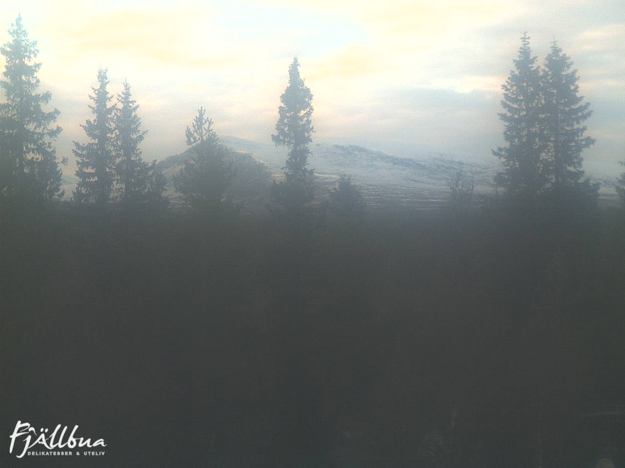 Fjällbua webcam 2024-10-15 17:00