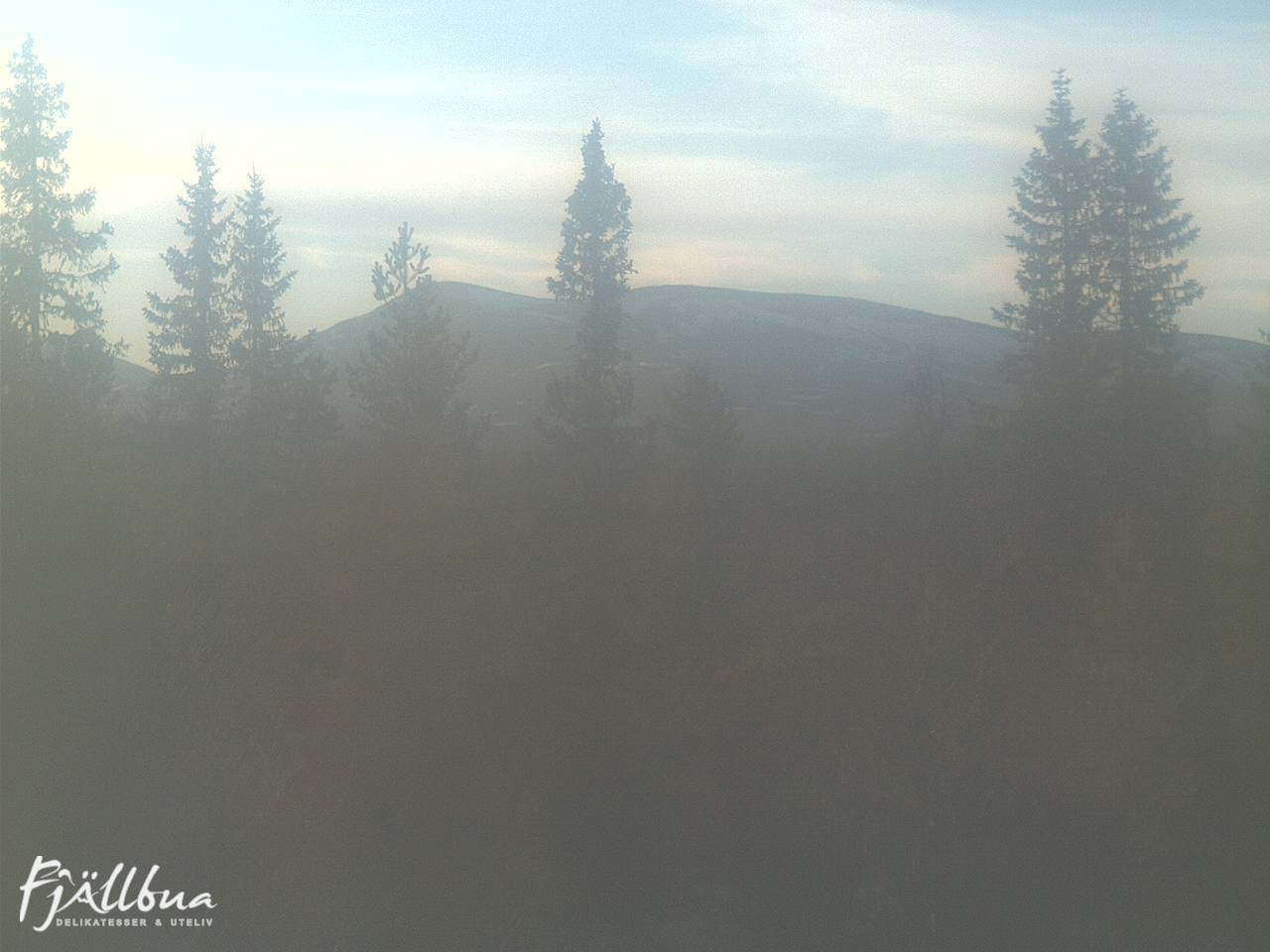 Fjällbua webcam 2025-05-17 20:00