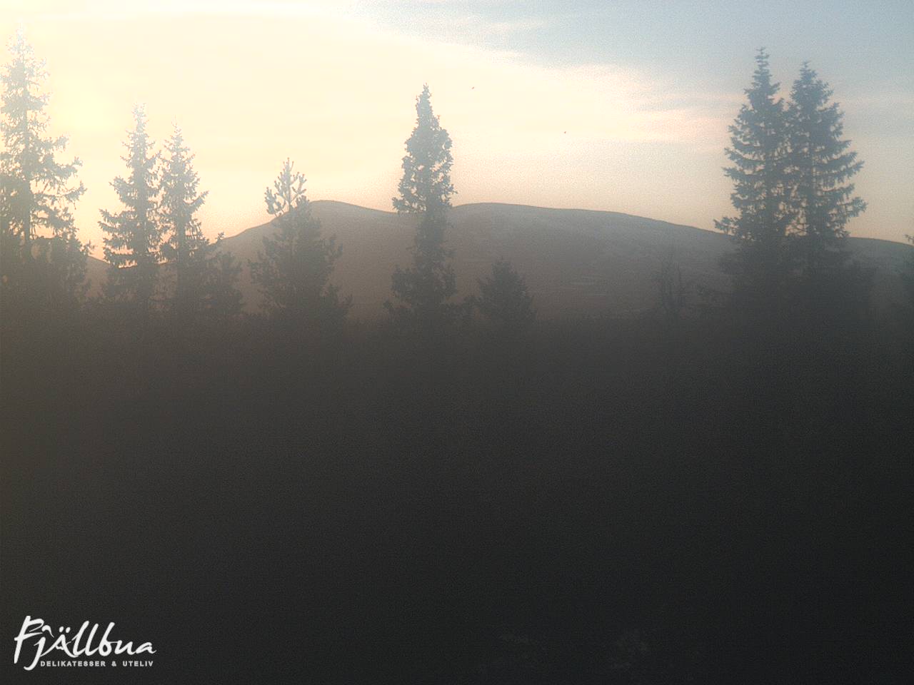Fjällbua webcam 2025-05-17 21:00