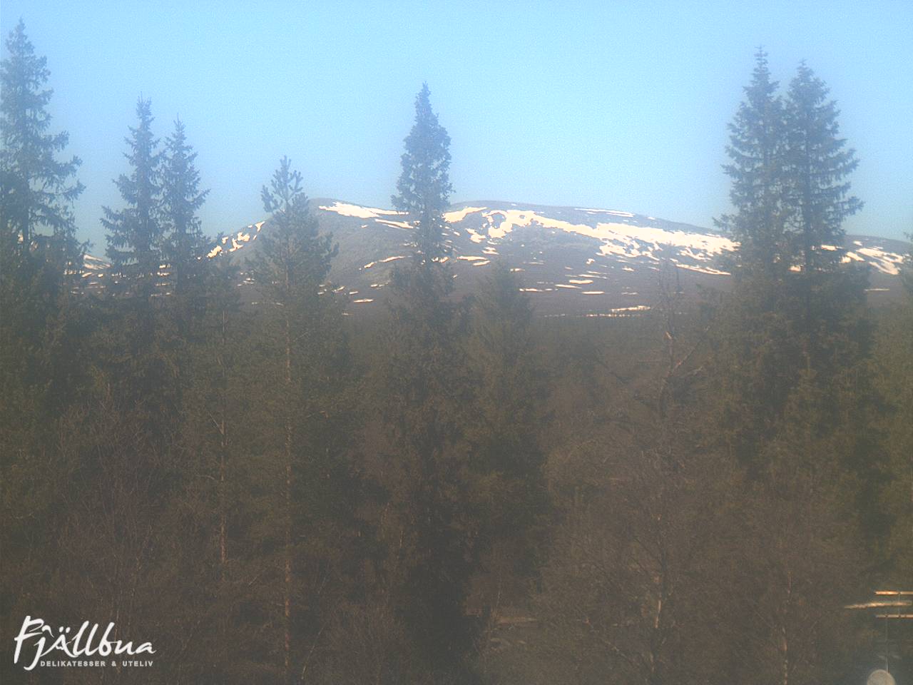 Fjällbua webcam 2025-05-18 14:30