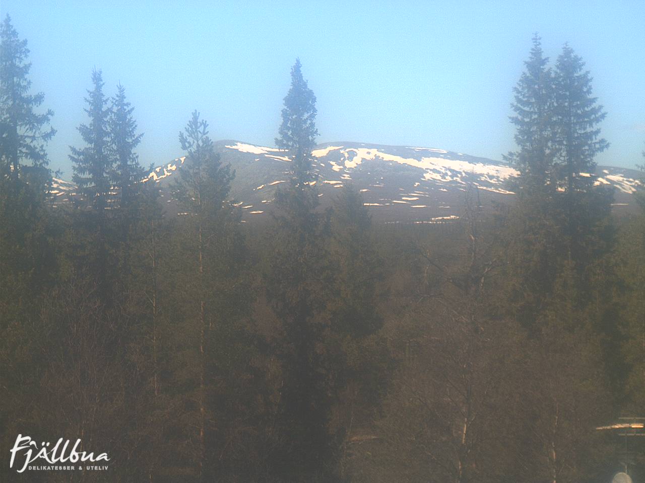 Fjällbua webcam 2025-05-18 15:00