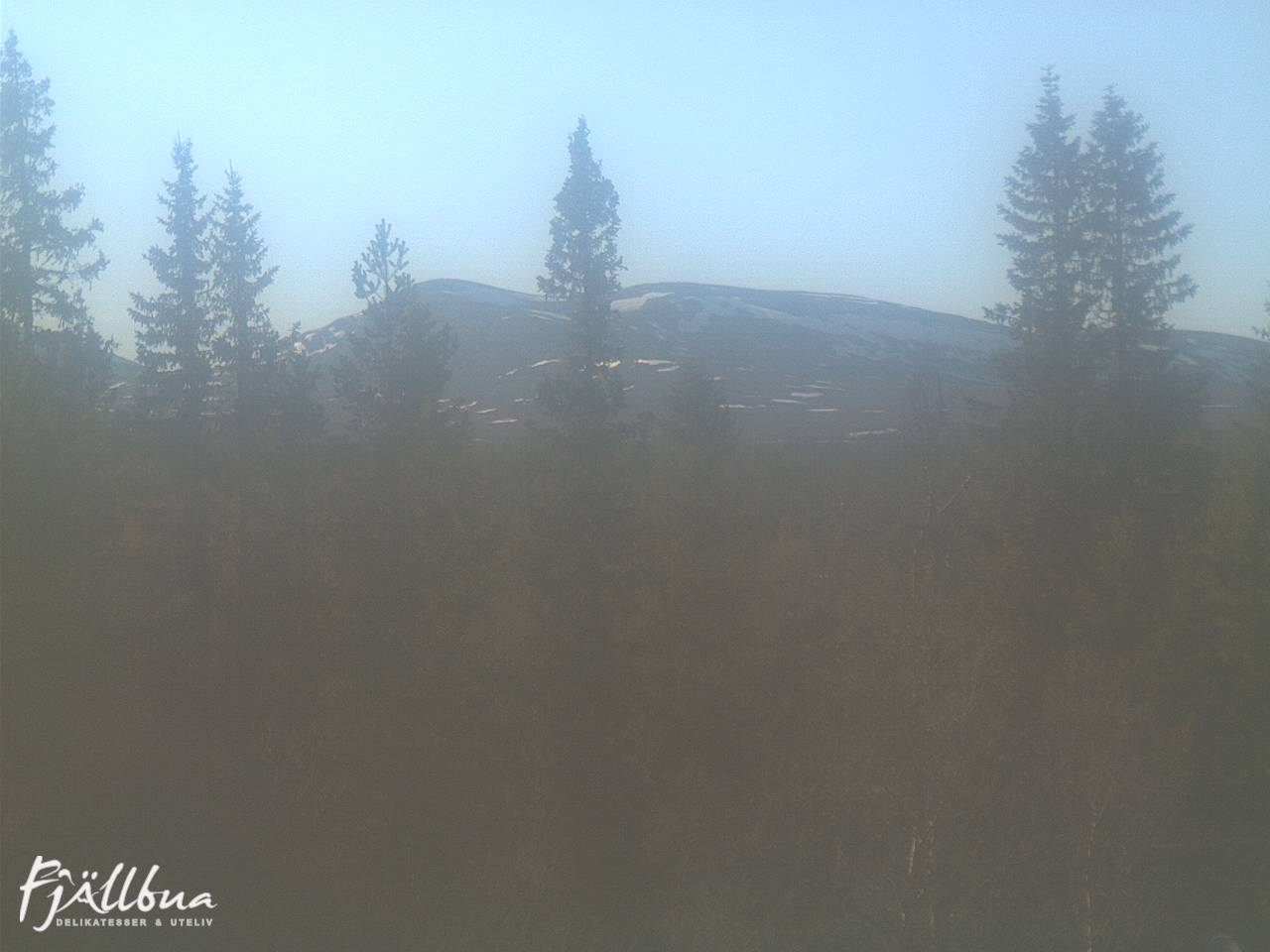 Fjällbua webcam 2025-05-18 18:30