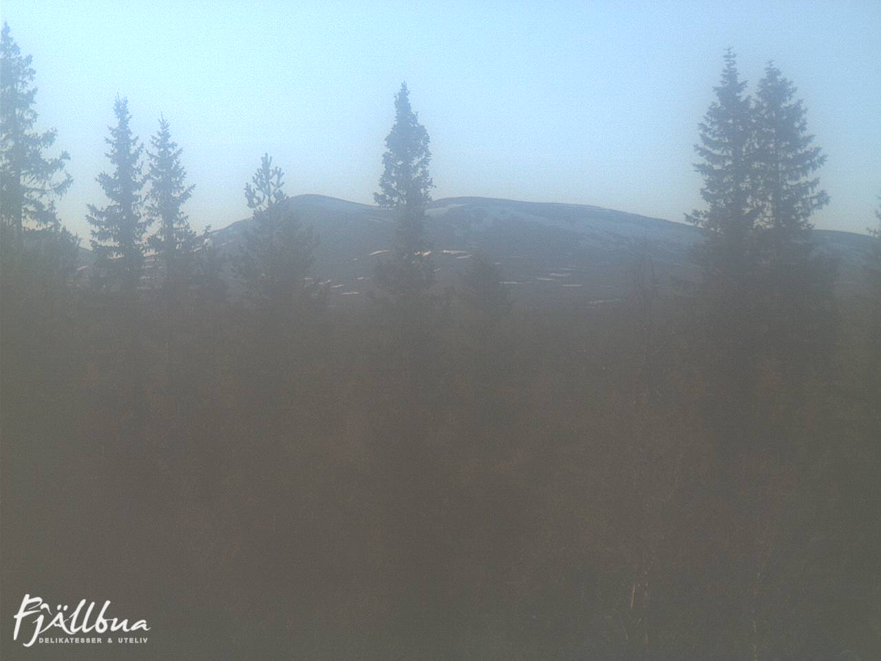 Fjällbua webcam 2025-05-18 19:00
