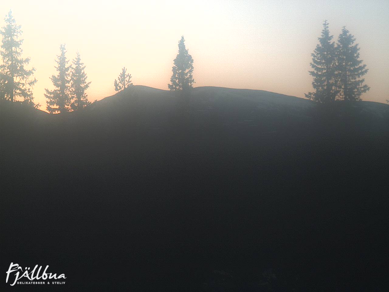 Fjällbua webcam 2025-05-18 21:30